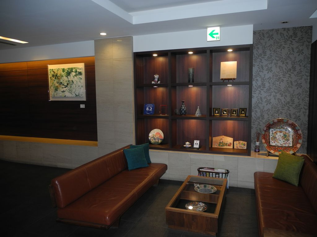 Tokio, Touganeya Lobby 