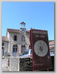 Rathaus von Marcilhac Bild, ohne Titel